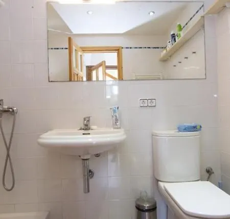 Sleeps 17 Pool Wifi