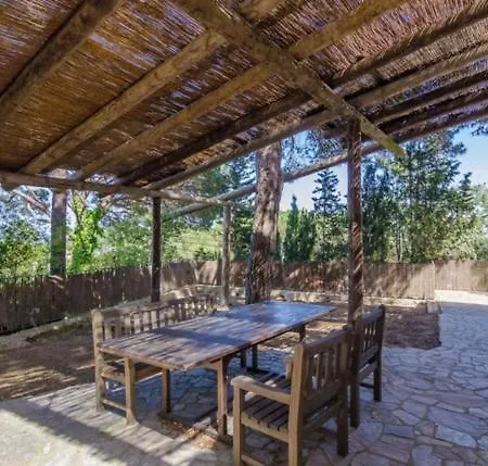 Sleeps 17 Pool Wifi Villa
